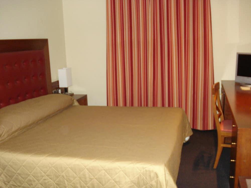 Santa Caterina Park Hotel Sarzana Bagian luar foto
