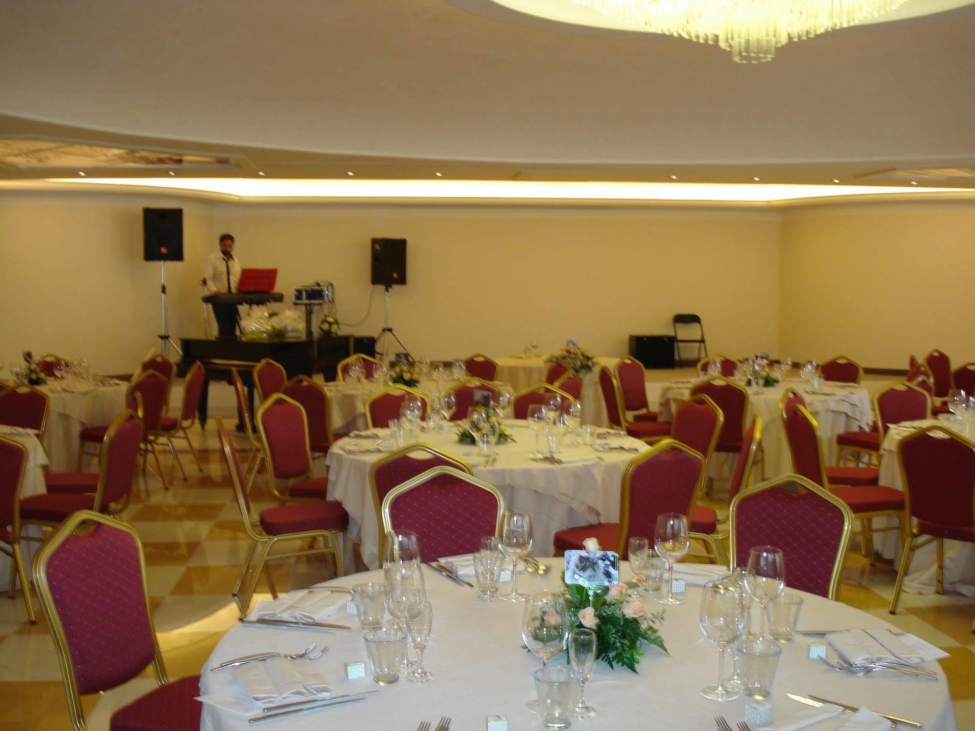 Santa Caterina Park Hotel Sarzana Bagian luar foto