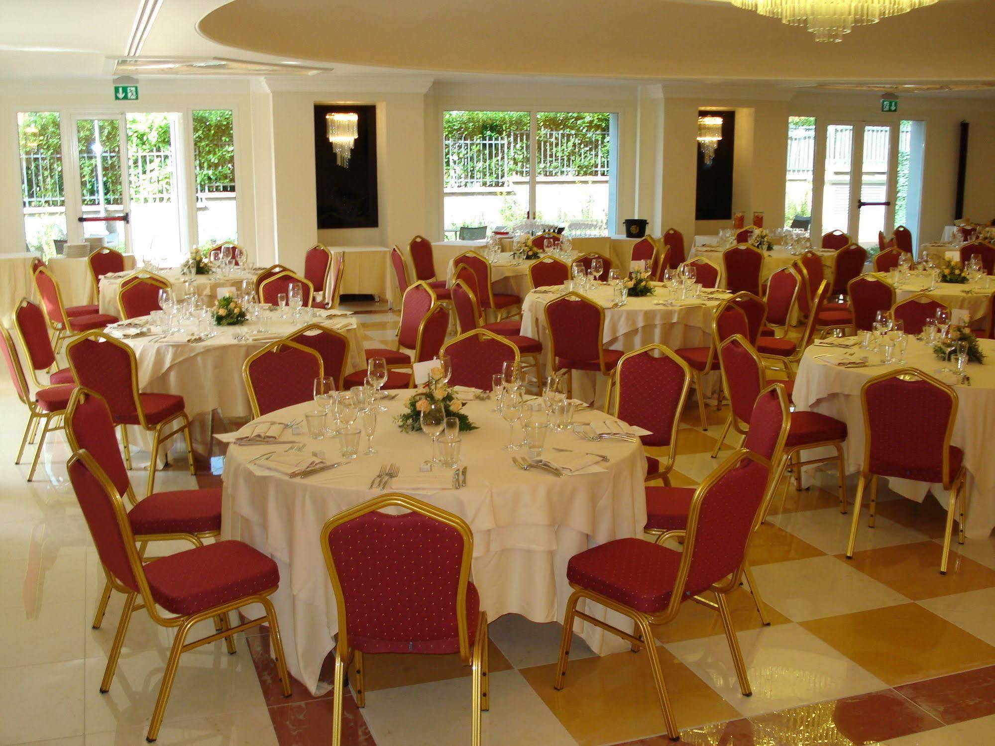 Santa Caterina Park Hotel Sarzana Bagian luar foto